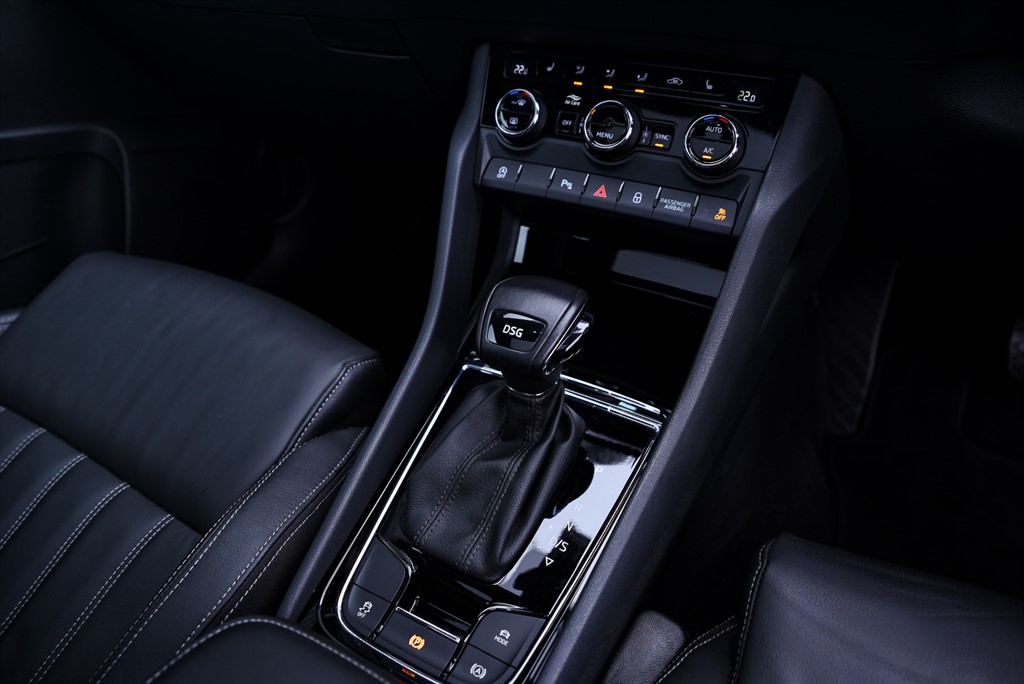 Used Skoda Karoq 2021 for sale - 76532357: Photo 16