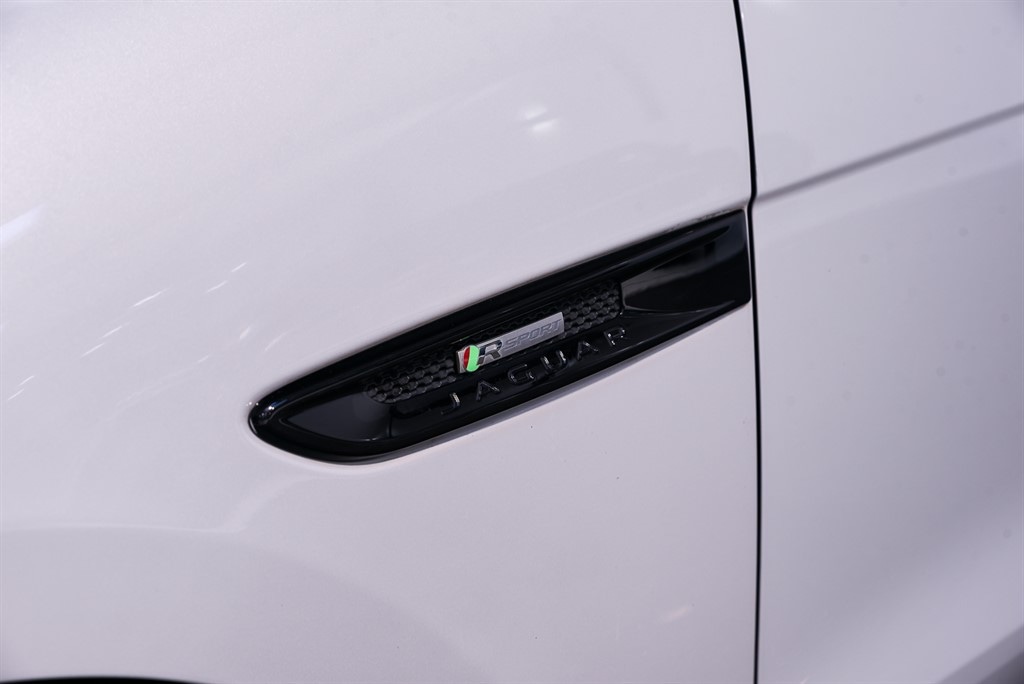 Used Jaguar F-Pace 2019 for sale - 76804469: Photo 11