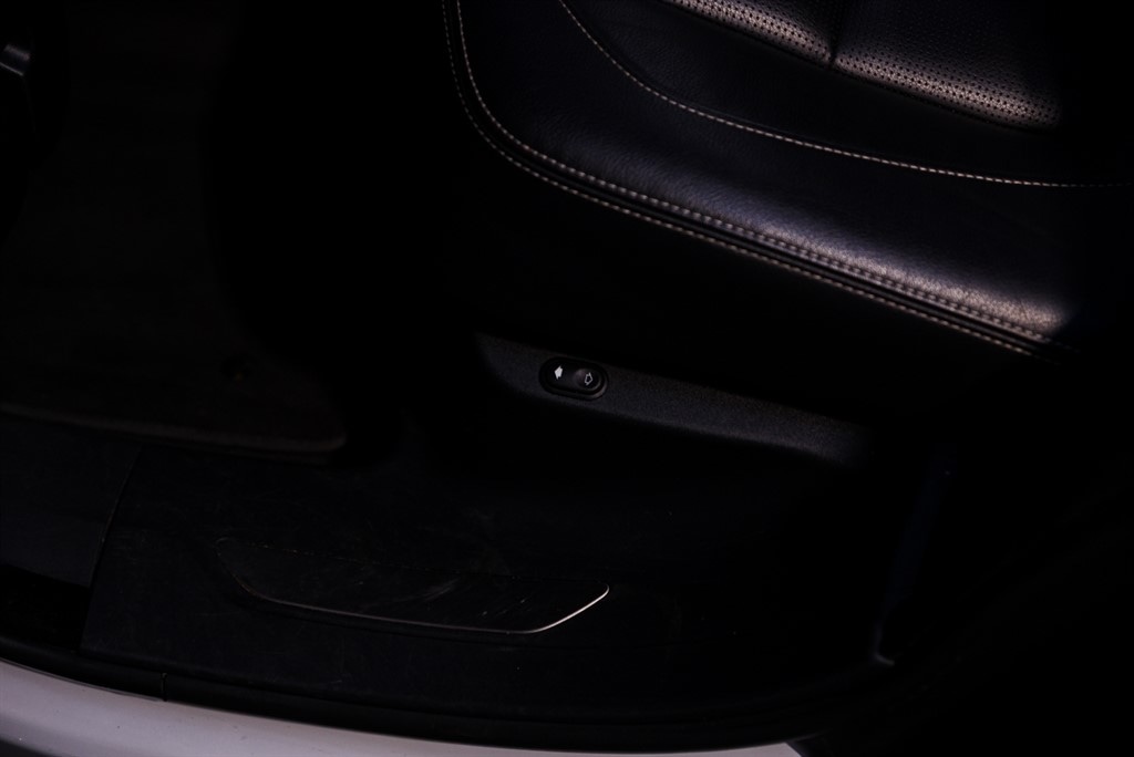 Used Jaguar F-Pace 2019 for sale - 76804469: Photo 22