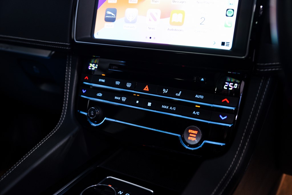 Used Jaguar F-Pace 2019 for sale - 76804469: Photo 26