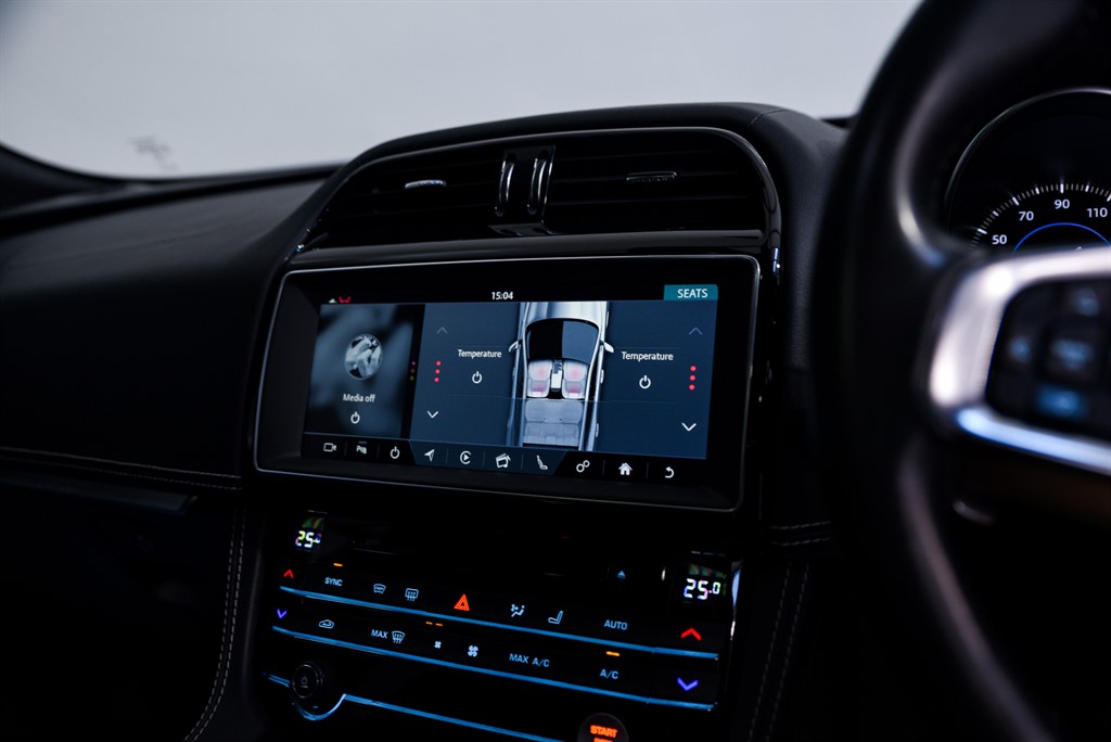 Used Jaguar F-Pace 2019 for sale - 76804469: Photo 31