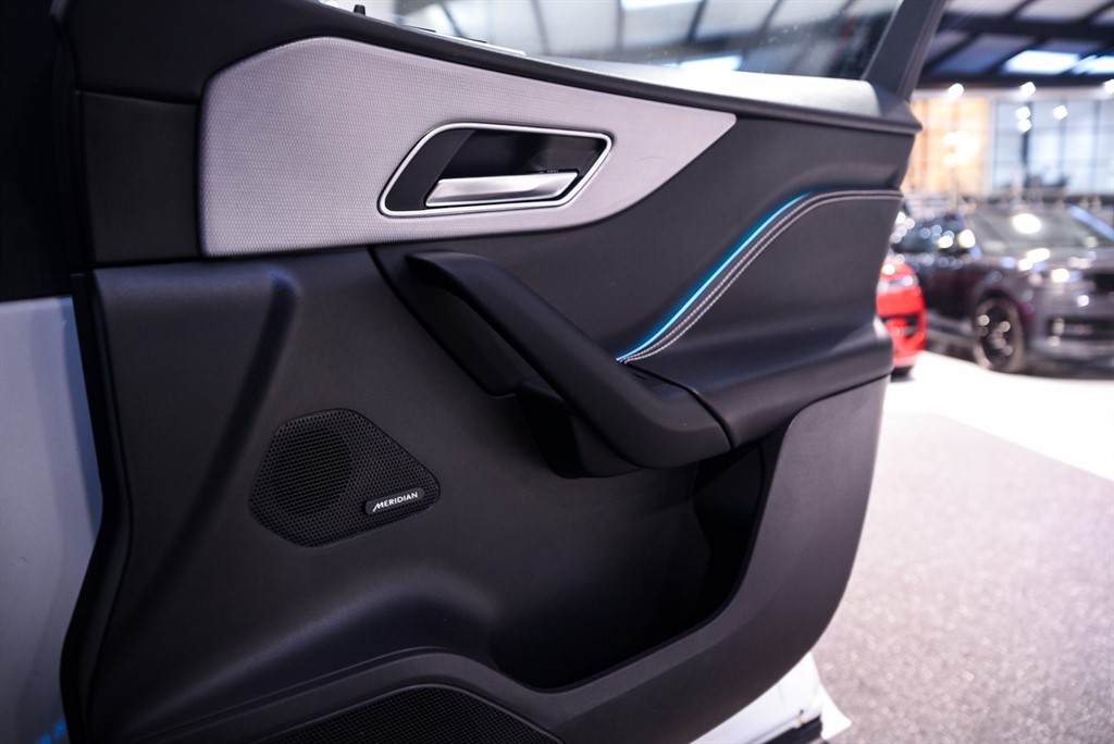 Used Jaguar F-Pace 2019 for sale - 76804469: Photo 35