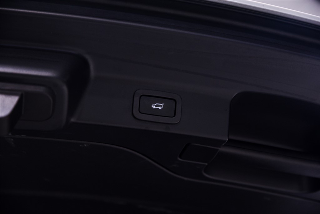 Used Jaguar F-Pace 2019 for sale - 76804469: Photo 36