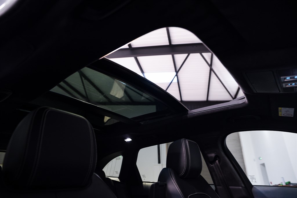 Used Jaguar F-Pace 2019 for sale - 76804469: Photo 4