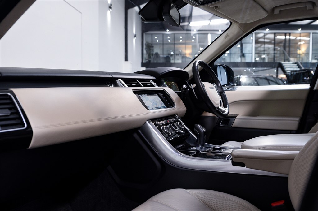 Used Land Rover Range Rover Sport 2015 for sale - 77771478: Photo 13