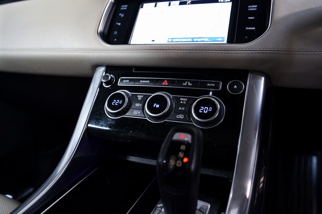 Used Land Rover Range Rover Sport 2015 for sale - 77771478: Photo 18