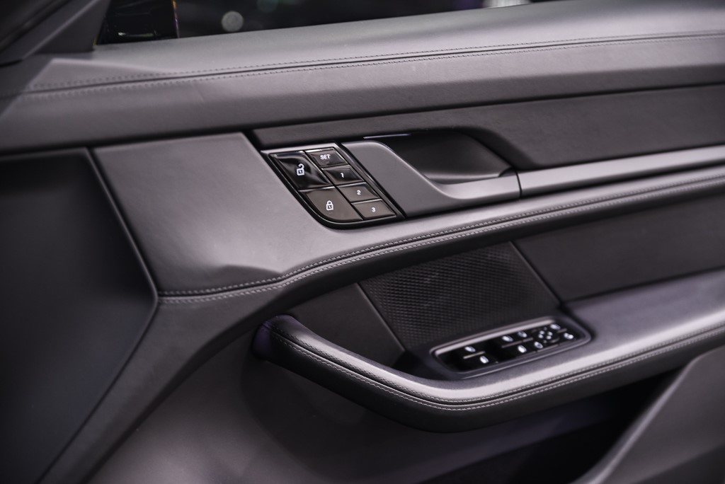 Used Porsche Taycan 2022 for sale - 76589970: Photo 16