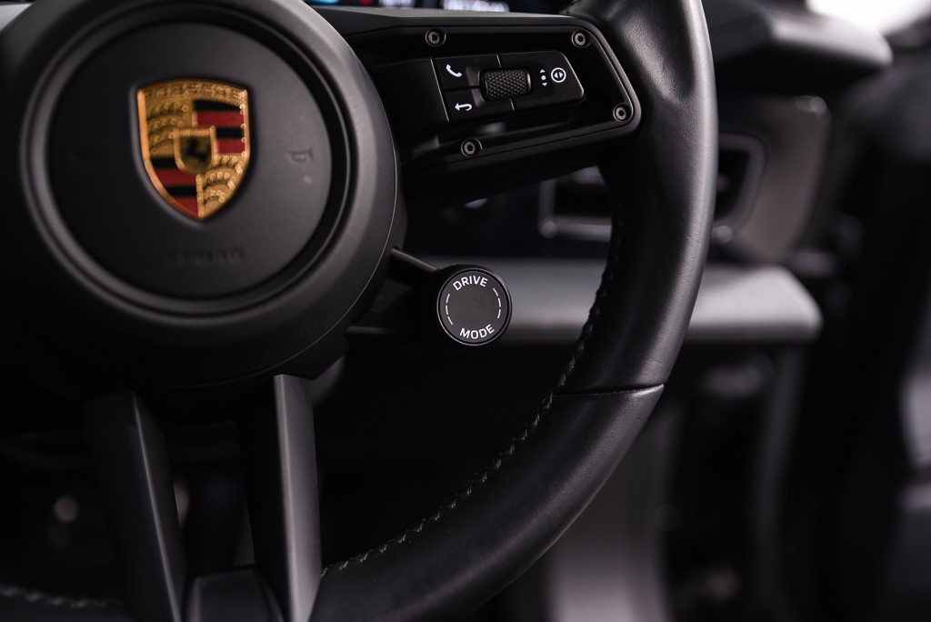 Used Porsche Taycan 2022 for sale - 76589970: Photo 17