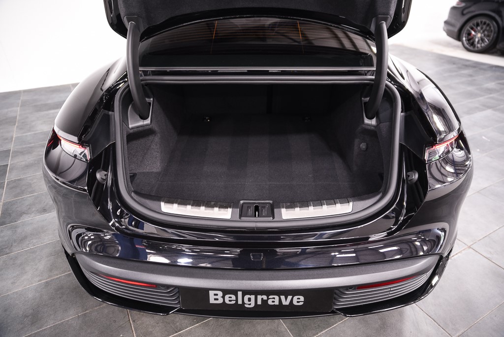 Used Porsche Taycan 2022 for sale - 76589970: Photo 36