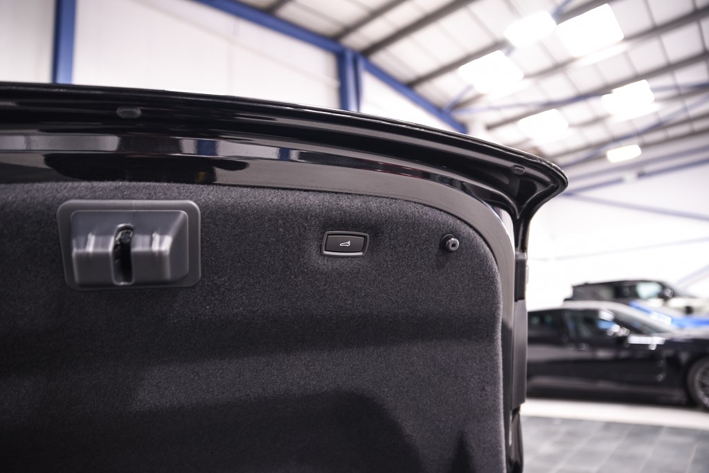 Used Porsche Taycan 2022 for sale - 76589970: Photo 37