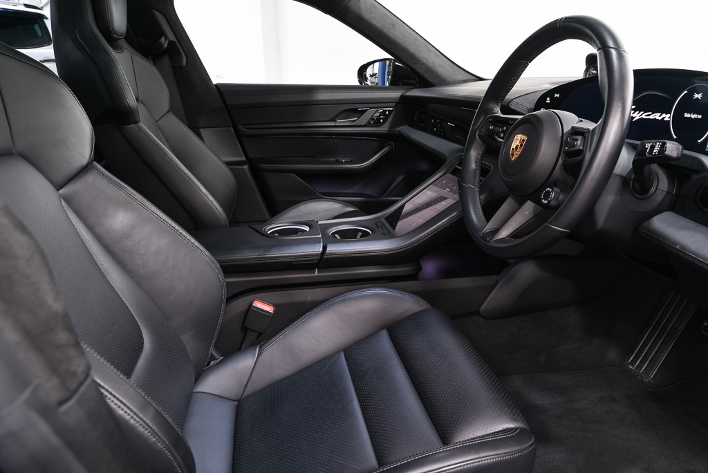 Used Porsche Taycan 2022 for sale - 76589970: Photo 6