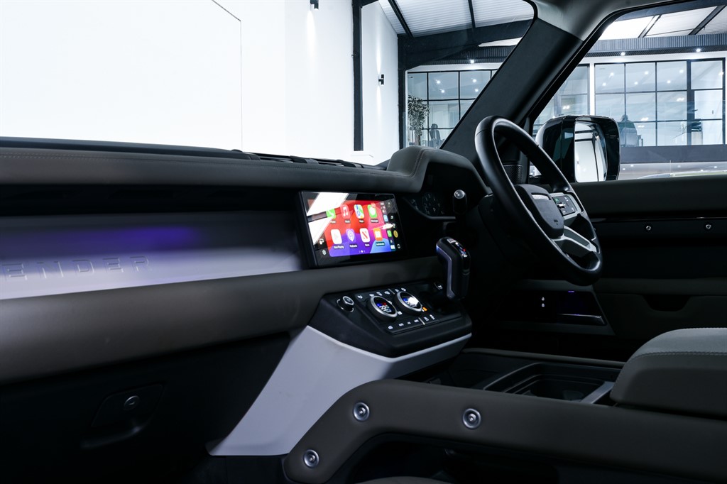 Used Land Rover Defender 2024 for sale - 78133725: Photo 16