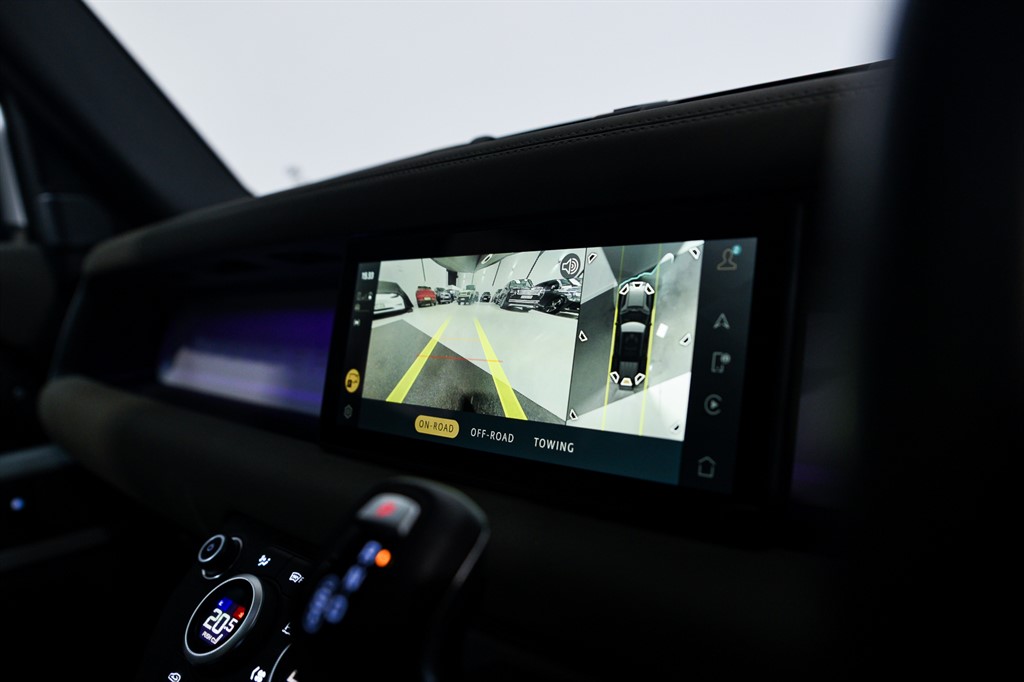 Used Land Rover Defender 2024 for sale - 78133725: Photo 32