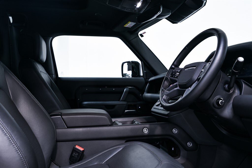 Used Land Rover Defender 2024 for sale - 78067284: Photo 12