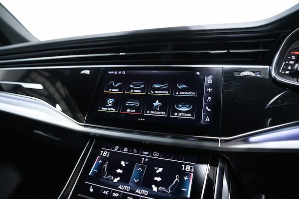 Used Audi Q8 2023 for sale - 75565688: Photo 17