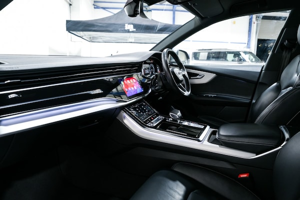 Used Audi Q8 2023 for sale - 75565688: Photo 9