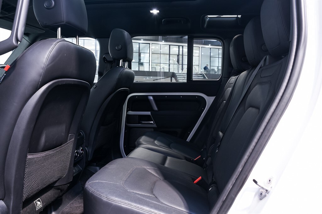 Used Land Rover Defender 2022 for sale - 77960111: Photo 18