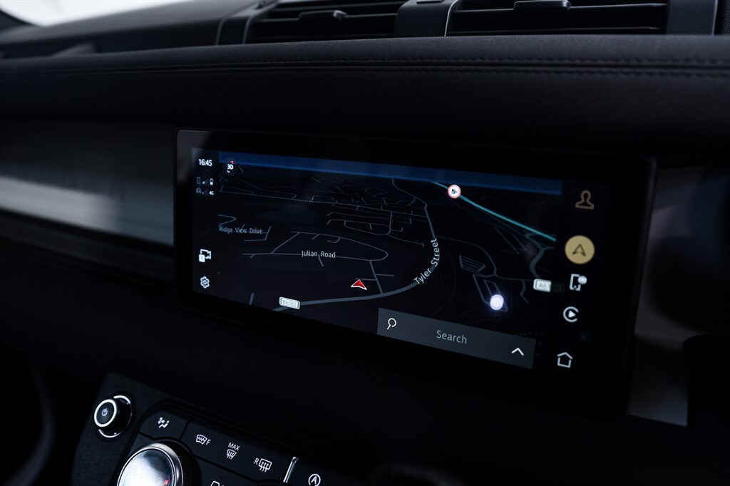 Used Land Rover Defender 2022 for sale - 77960111: Photo 24