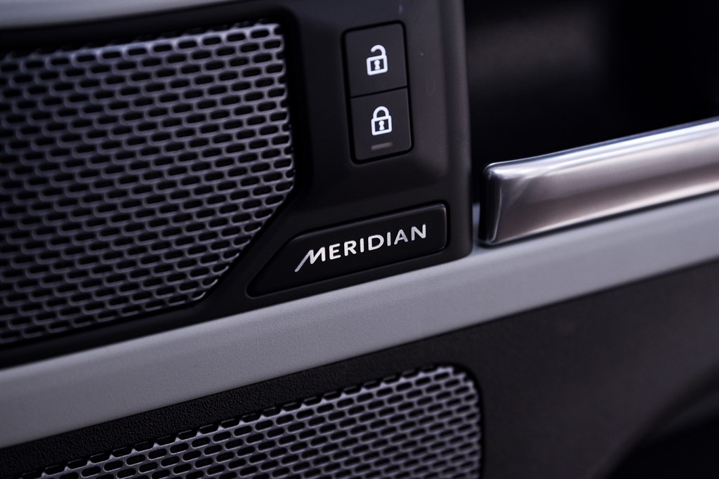 Used Land Rover Defender 2022 for sale - 77960111: Photo 32