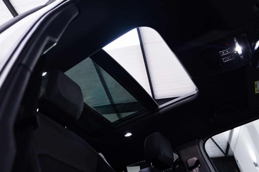 Used Land Rover Defender 2022 for sale - 77960111: Photo 4