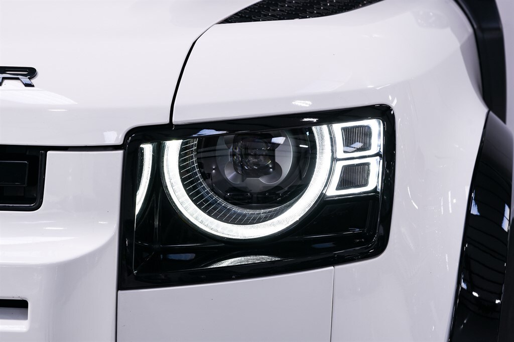 Used Land Rover Defender 2022 for sale - 77960111: Photo 8