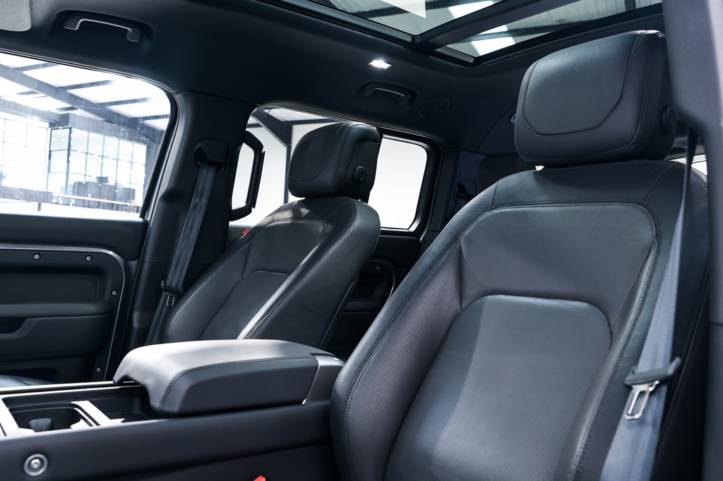 Used Land Rover Defender 2023 for sale - 77160856: Photo 20