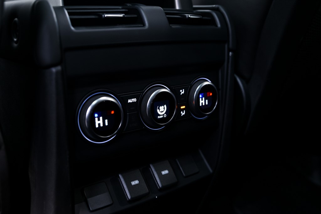 Used Land Rover Defender 2023 for sale - 77160856: Photo 22