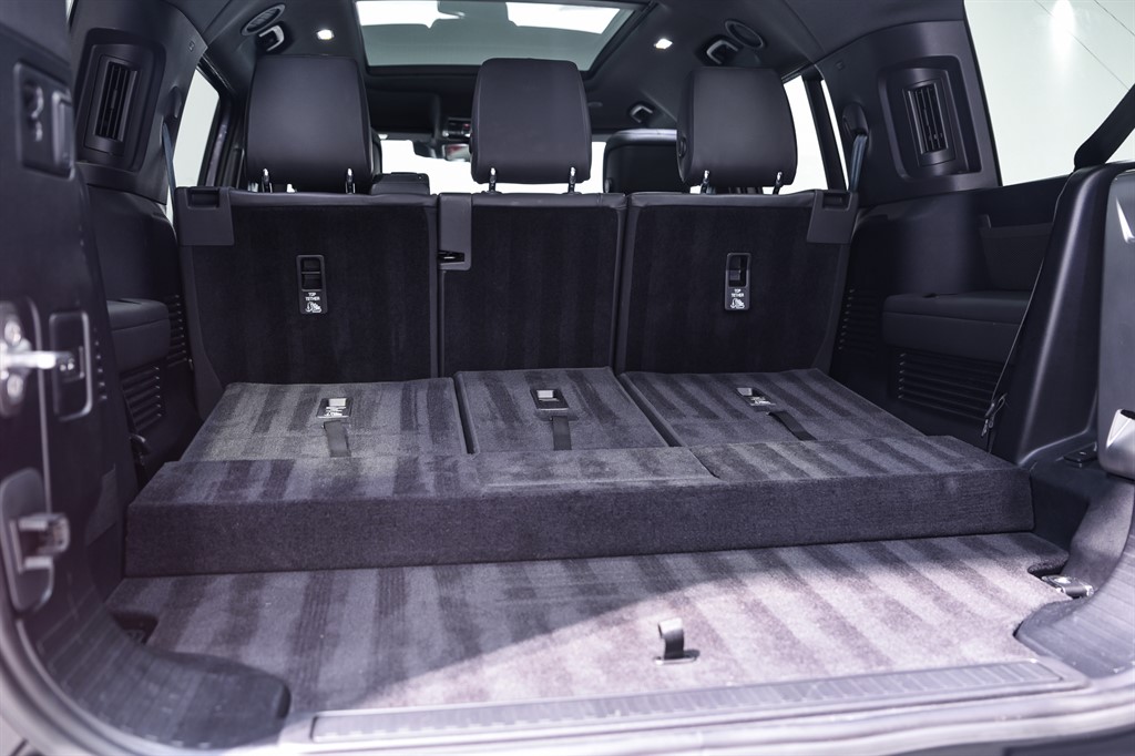 Used Land Rover Defender 2023 for sale - 77160856: Photo 47