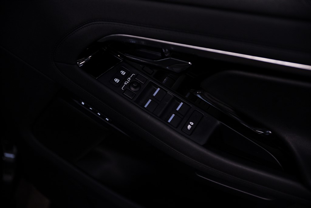 Used Land Rover Range Rover Evoque 2023 for sale - 77210772: Photo 32