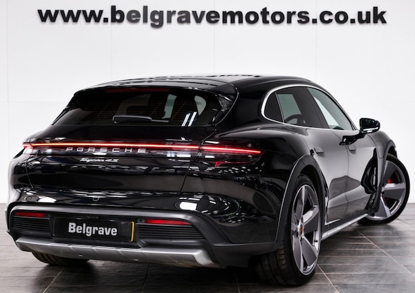Used Porsche Taycan 2022 for sale - 74922548: Photo 2