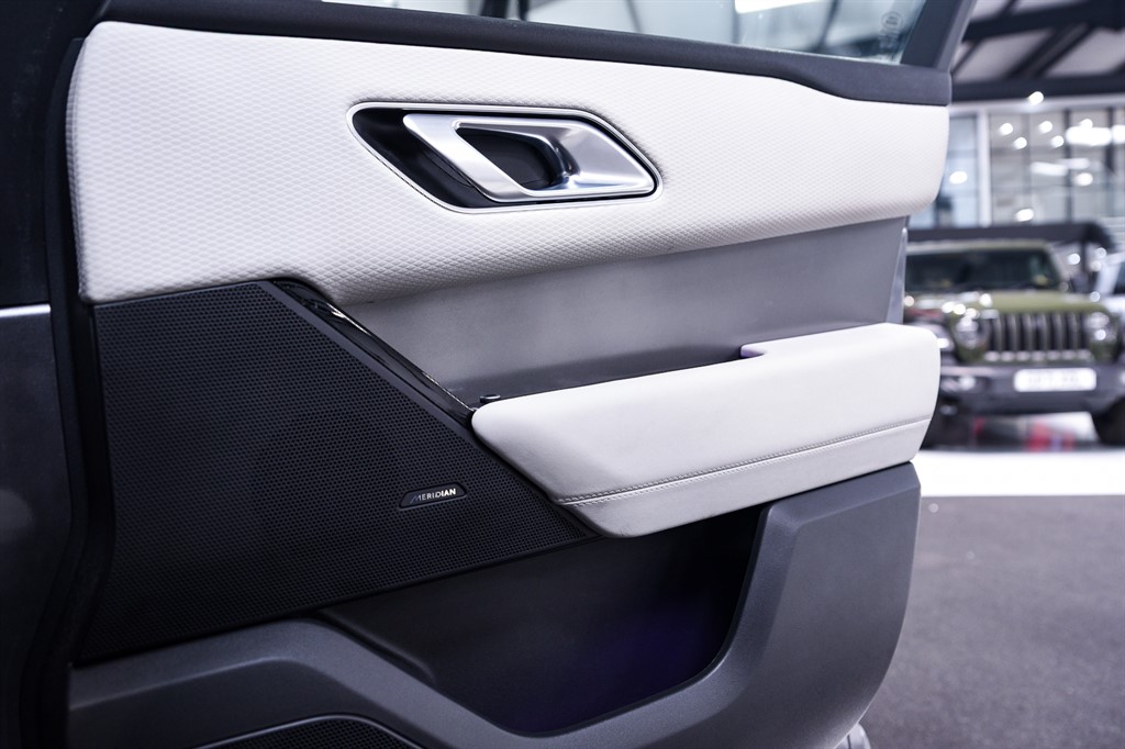 Used Land Rover Range Rover Velar 2023 for sale - 78187216: Photo 29