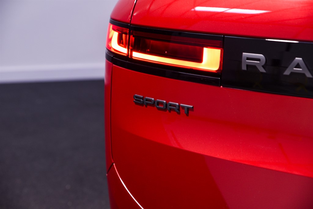 Used Land Rover Range Rover Sport 2025 for sale - 76037903: Photo 12