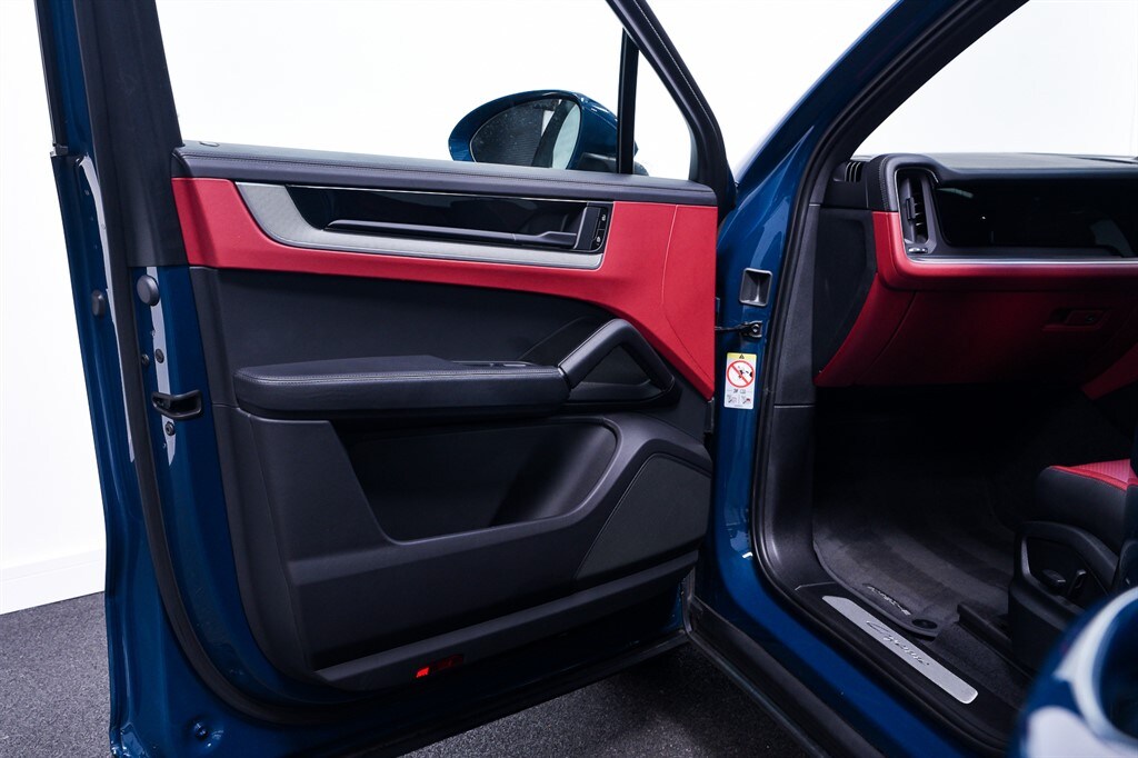 Used Porsche Cayenne 2024 for sale - 77960141: Photo 16