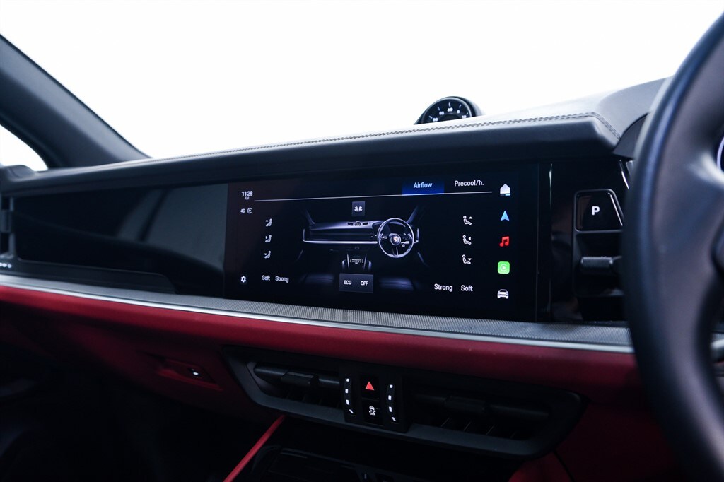 Used Porsche Cayenne 2024 for sale - 77960141: Photo 26