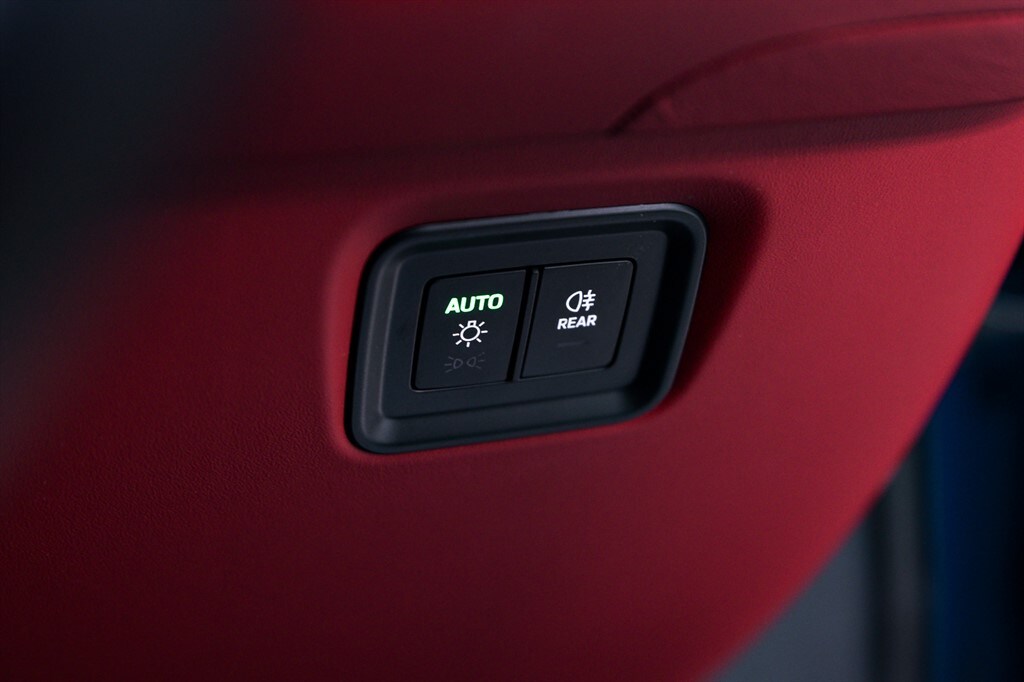 Used Porsche Cayenne 2024 for sale - 77960141: Photo 36