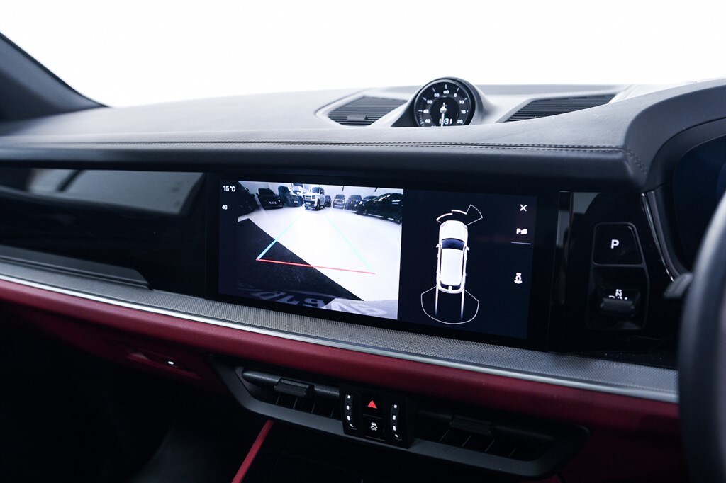 Used Porsche Cayenne 2024 for sale - 77960141: Photo 39