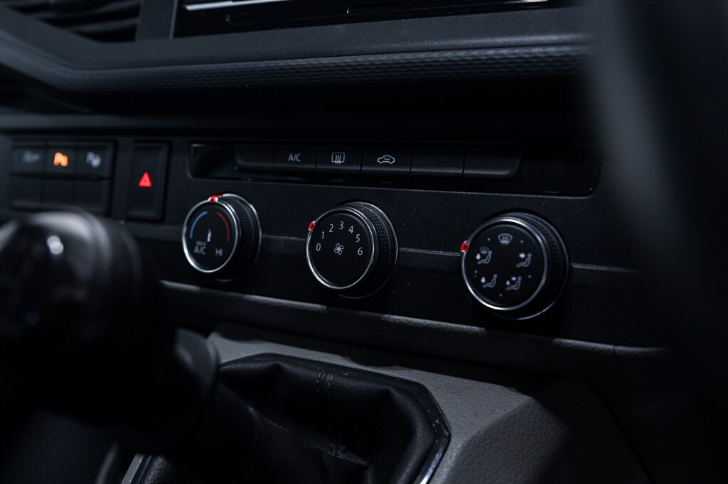 Used Volkswagen Transporter 2020 for sale - 77833818: Photo 17