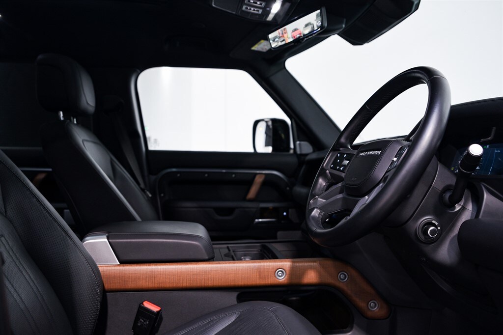 Used Land Rover Defender 2022 for sale - 77856005: Photo 16