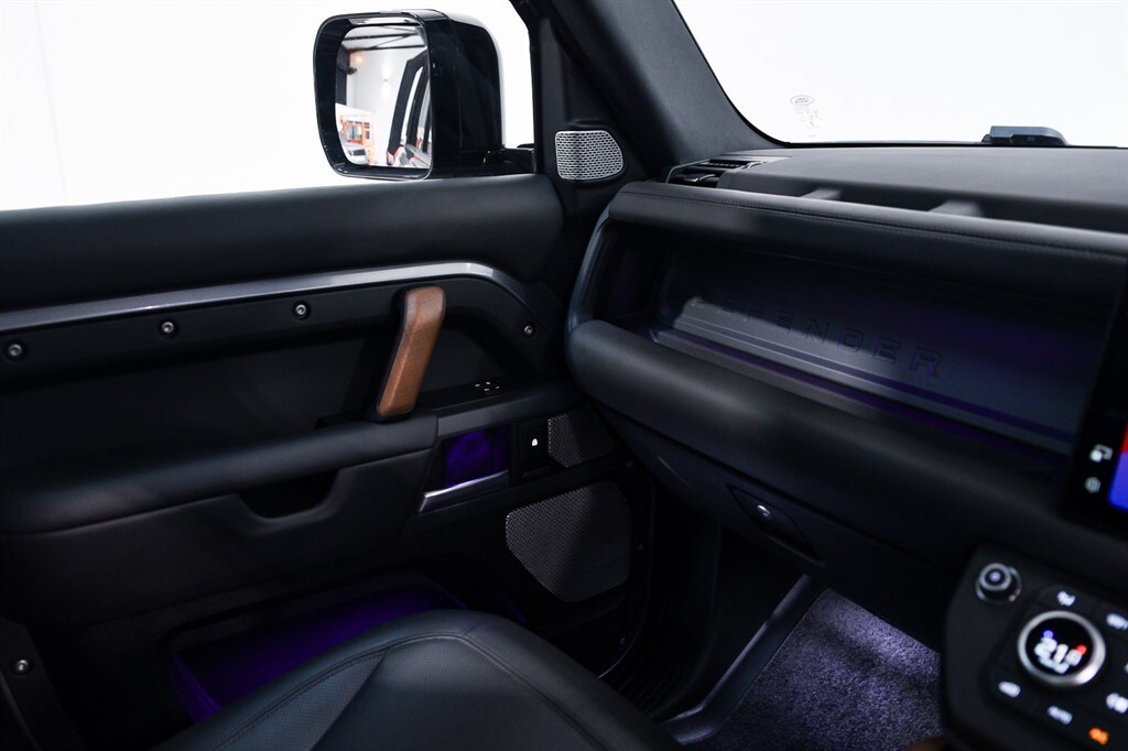 Used Land Rover Defender 2022 for sale - 77856005: Photo 24