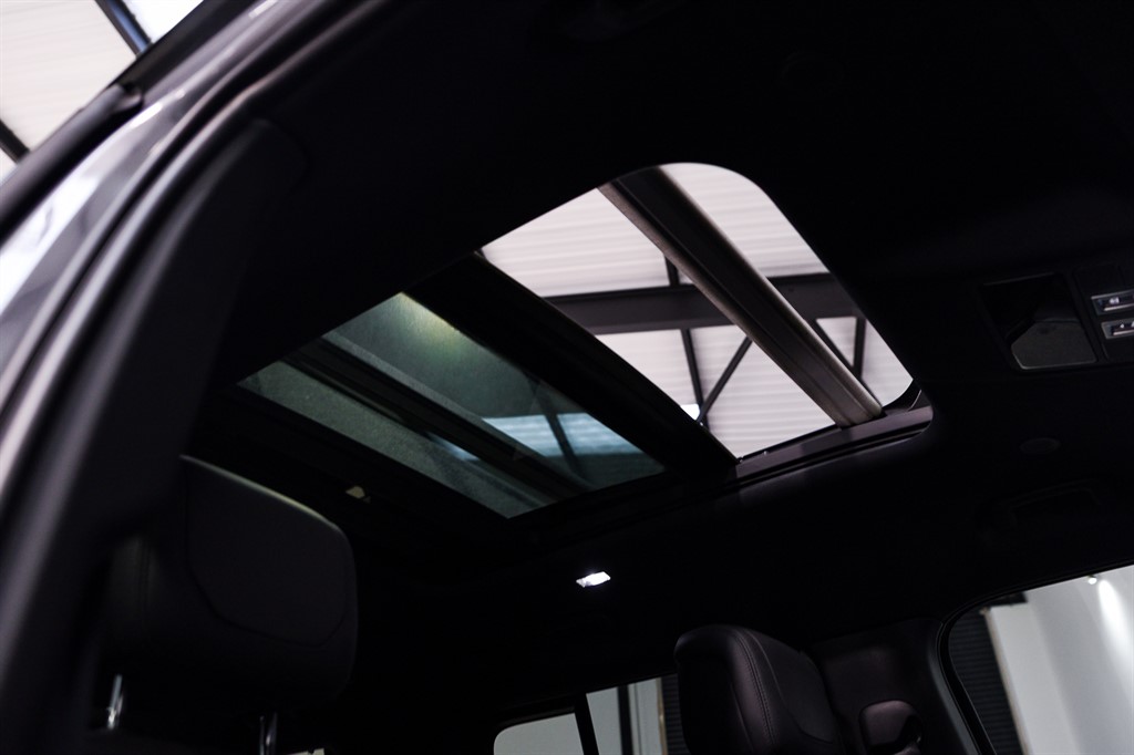 Used Land Rover Defender 2022 for sale - 77856005: Photo 4