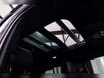 Used Land Rover Defender 2022 for sale - 77856005: Photo