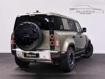 Used Land Rover Defender 110 2021 for sale - 78678178: Photo