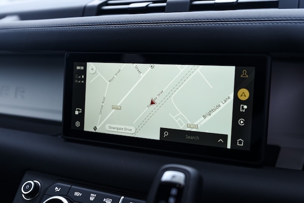 Used Land Rover Defender 2023 for sale - 76172536: Photo 13