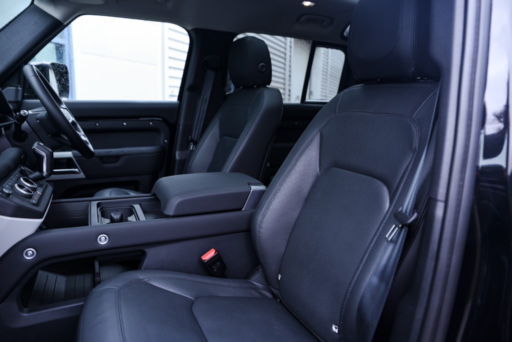 Used Land Rover Defender 110 2024 for sale - 76172536: Photo 14