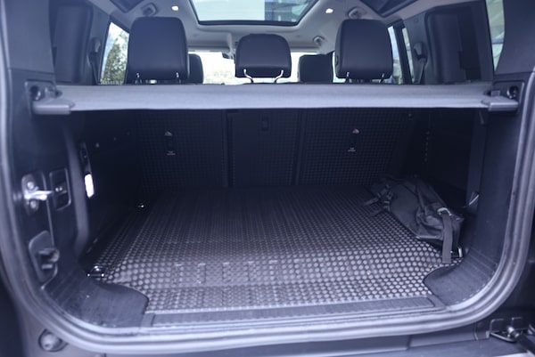Used Land Rover Defender 2023 for sale - 76172536: Photo 24