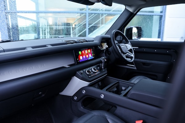 Used Land Rover Defender 2023 for sale - 76172536: Photo 7