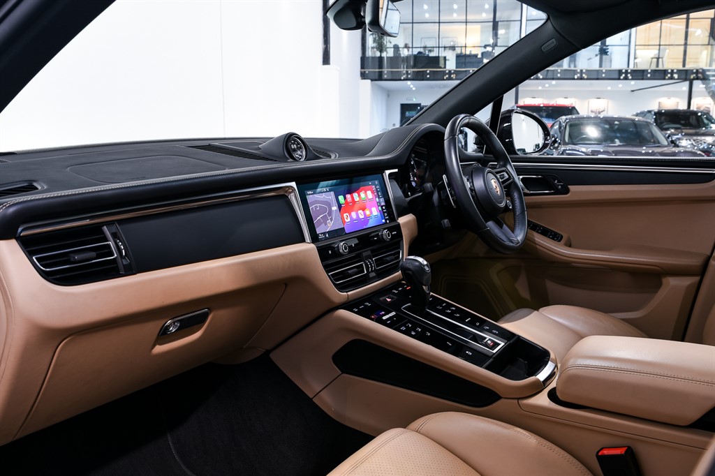 Used Porsche Macan 2023 for sale - 77248272: Photo 14