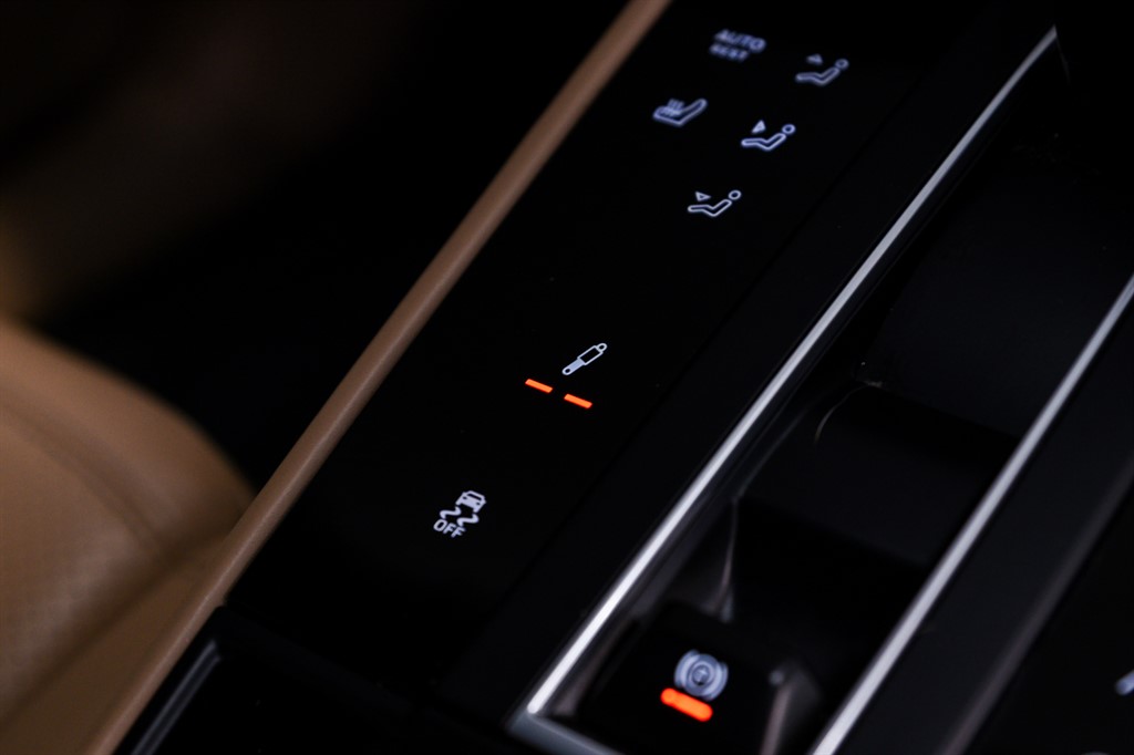 Used Porsche Macan 2023 for sale - 77248272: Photo 25