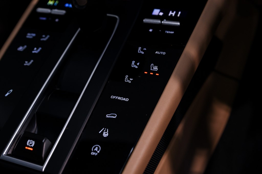 Used Porsche Macan 2023 for sale - 77248272: Photo 26