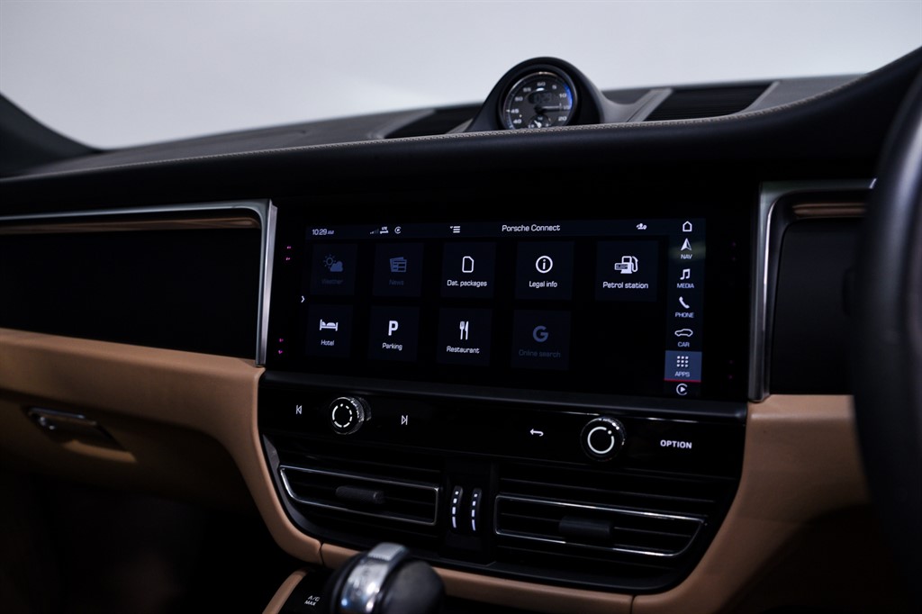 Used Porsche Macan 2023 for sale - 77248272: Photo 30